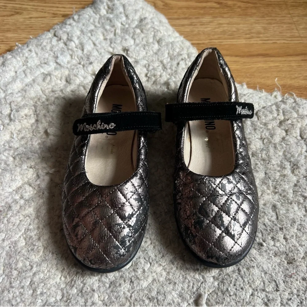 Moschino: Kid's Trending Fashion Quilted Metallic Black Leather Mary Janes Sz 28